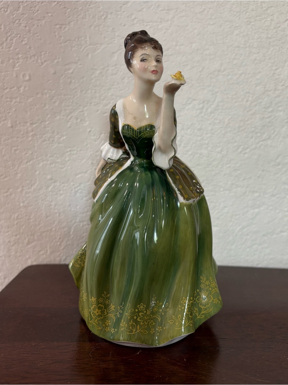 Royal Doulton White Porcelain Figurine Base with Green Markings